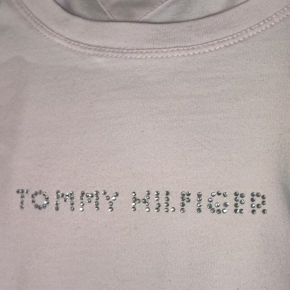 🗺️ Tommy Hilfiger Pretty pink Bling Logo T-Shirt - Picture 2 of 10